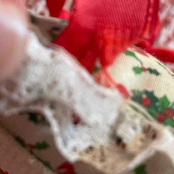 Vintage Christmas Welcome cross stitch pillow wall hanging - Picture 7 of 7